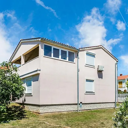 Holiday home Kemperle Medulin
